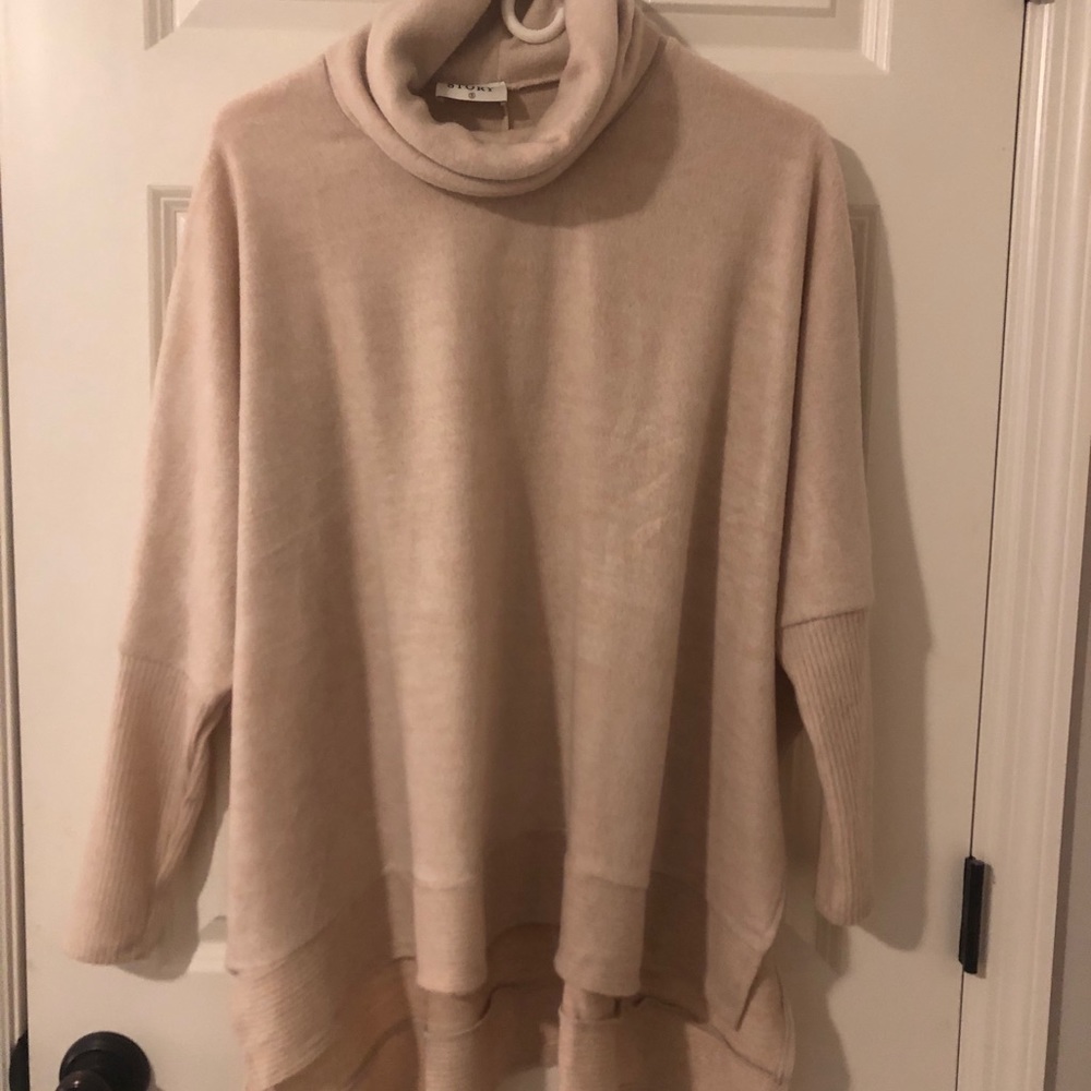 Story brand turtleneck